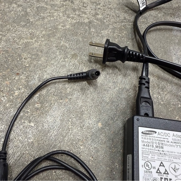 Samsung 19V Power Adapter TV Monitor OEM - Picture 4 of 5